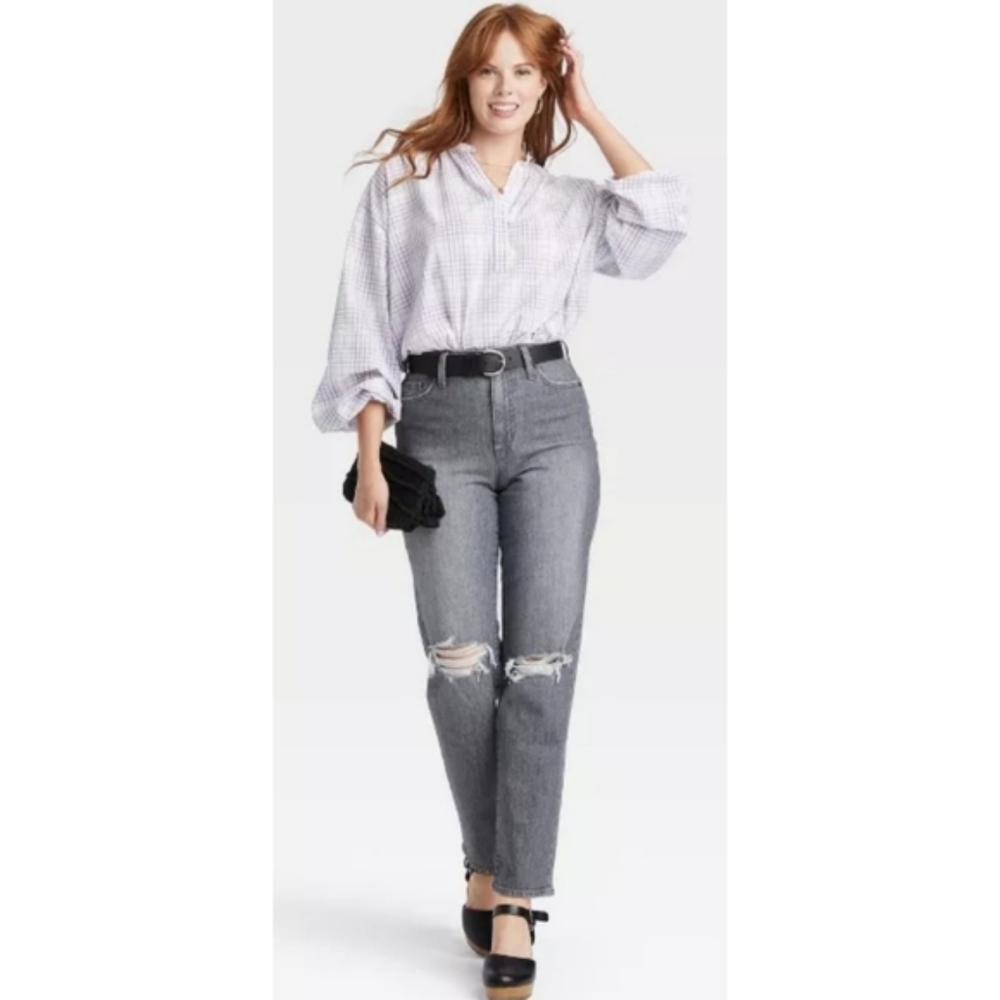 UNIVERSAL THREAD Vintage Straight Stretch Denim Destroyed Jeans Women's …